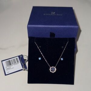 Brand new (w/ tags & box) Swarovski Silver Necklace with Blue Crystals